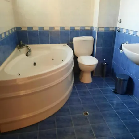 Апартамент С Изглед Към Езерото Apartment *