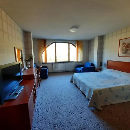 Апартамент С Изглед Към Езерото Apartment